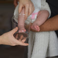 Bild in Galerie-Betrachter laden, Baby 3D Hand - & Fußabdruck ab Geburt – Alginat & Keramikgips einzeln oder als Set - Atelier Body - pArts