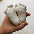 Bild in Galerie-Betrachter laden, Baby 3D Hand - & Fußabdruck ab Geburt – Alginat & Keramikgips einzeln oder als Set - Atelier Body - pArts