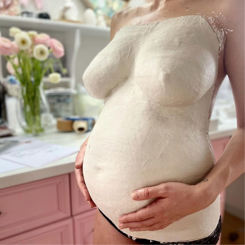 Babybauch Gipsabdruck Rohling, professionelleAbformung vom Babybauch 5 Wochen vor dem ET  - Atelier Body - pArts