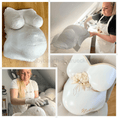 Bild in Galerie-Betrachter laden, Detailaufnahme eines veredelten Babybauch-Gipsabdrucks im Classic Design, handgefertigt im Atelier Julia Schulze, Erfurt.
- Atelier Body - pArts