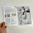 Bild in Galerie-Betrachter laden, 3D-Abdruck Profi-Anleitung – 12 Seiten mit detaillierten Erklärungen zur Babyabformung mit Alginat, zum Ausgießen des 3D-Abdrucks und zur Veredelung. Beiliegendes Anleitungsheft für Baby Hand- und Fußabdrücke ab Geburt, entwickelt im Atelier Bodyparts.