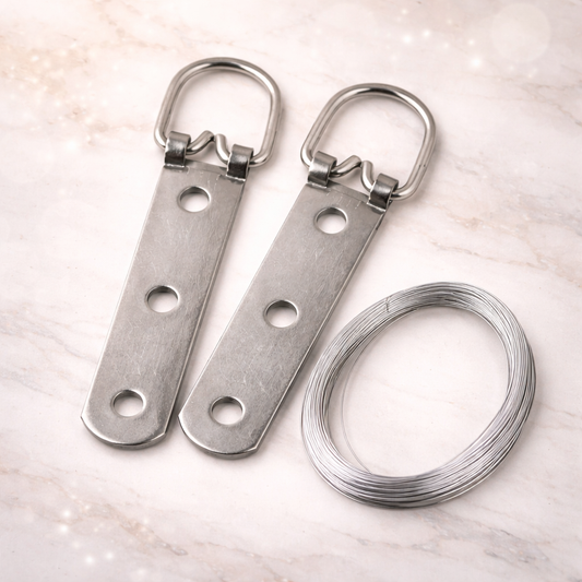 Wie hänge ich meinen Gipsabdruck an die Wand? Aufhängung mit 2 Metallhaken und Sehne für Babybauch-Abdrücke zum Aufhängen an die Wand oder Bilderrahmen.