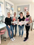 Bild in Galerie-Betrachter laden, Profi - Workshop 3D Babyabdruck – Hand & Fußabdrücke mit Alginat (1 - Tages - Intensivkurs) - Atelier Body - pArts
