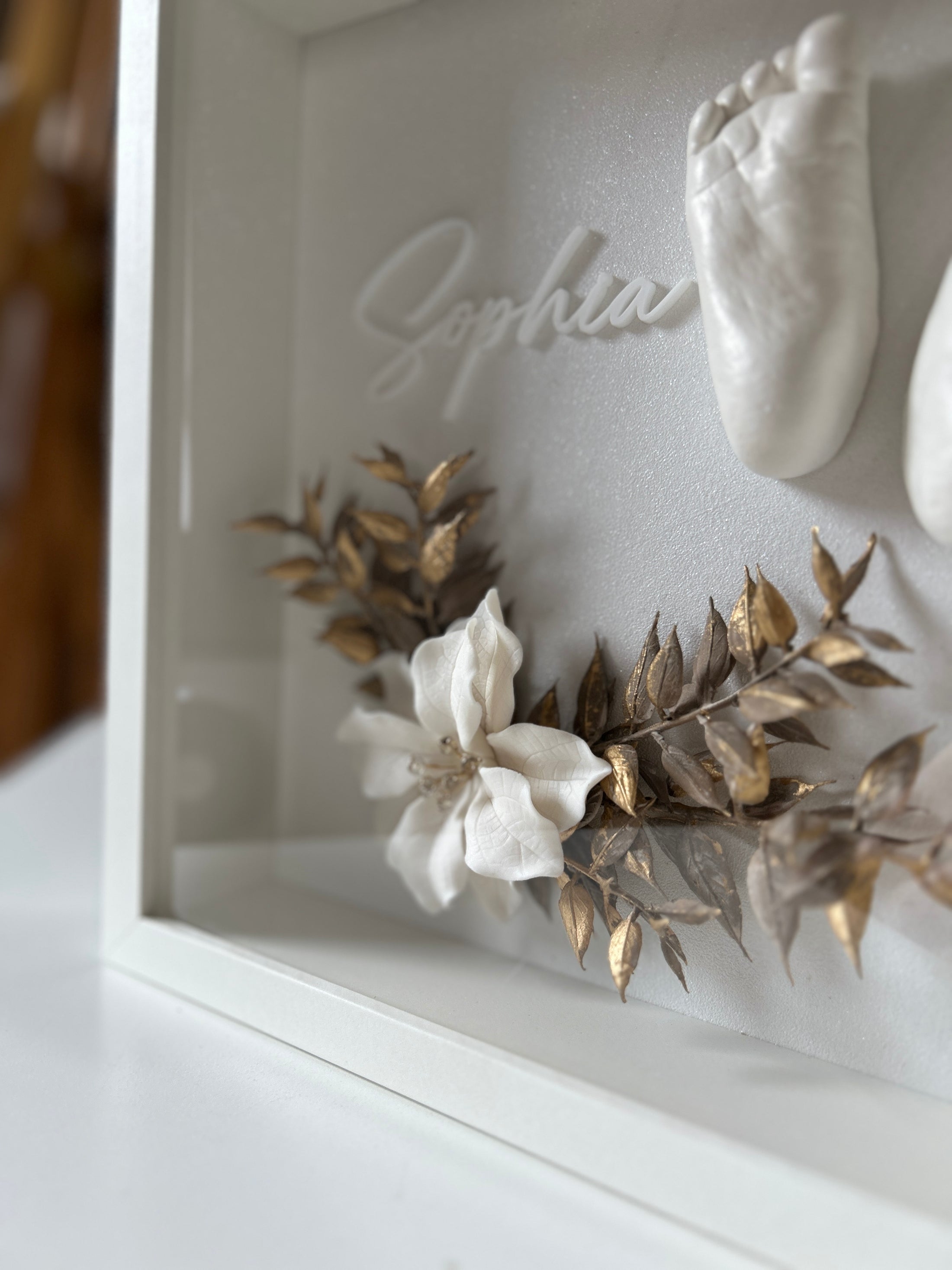 Objektrahmen 25 x 25 für Baby 3D - Abdrücke mit Keramikblüte + Namen - Atelier Body - pArts