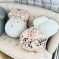 Bild in Galerie-Betrachter laden, babybauch gipsabdruck mosaik design rosegold weiss babybauch geschwister abdruecke spiegelmosaik atelier bodyparts
